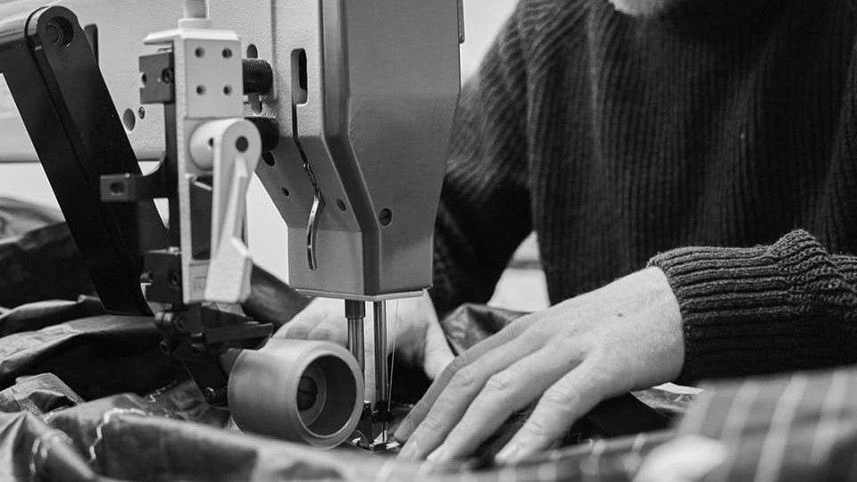 Sac banane velours Essential Bleu lagon Wavaya