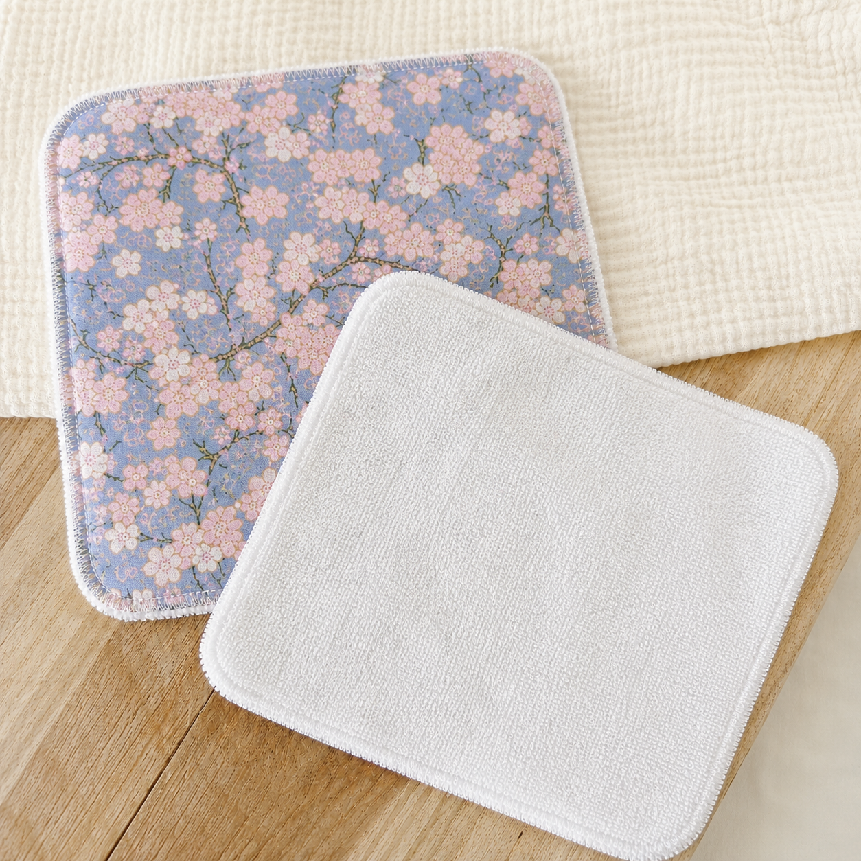Petite serviette de visage - création textile durable - Mycobloom