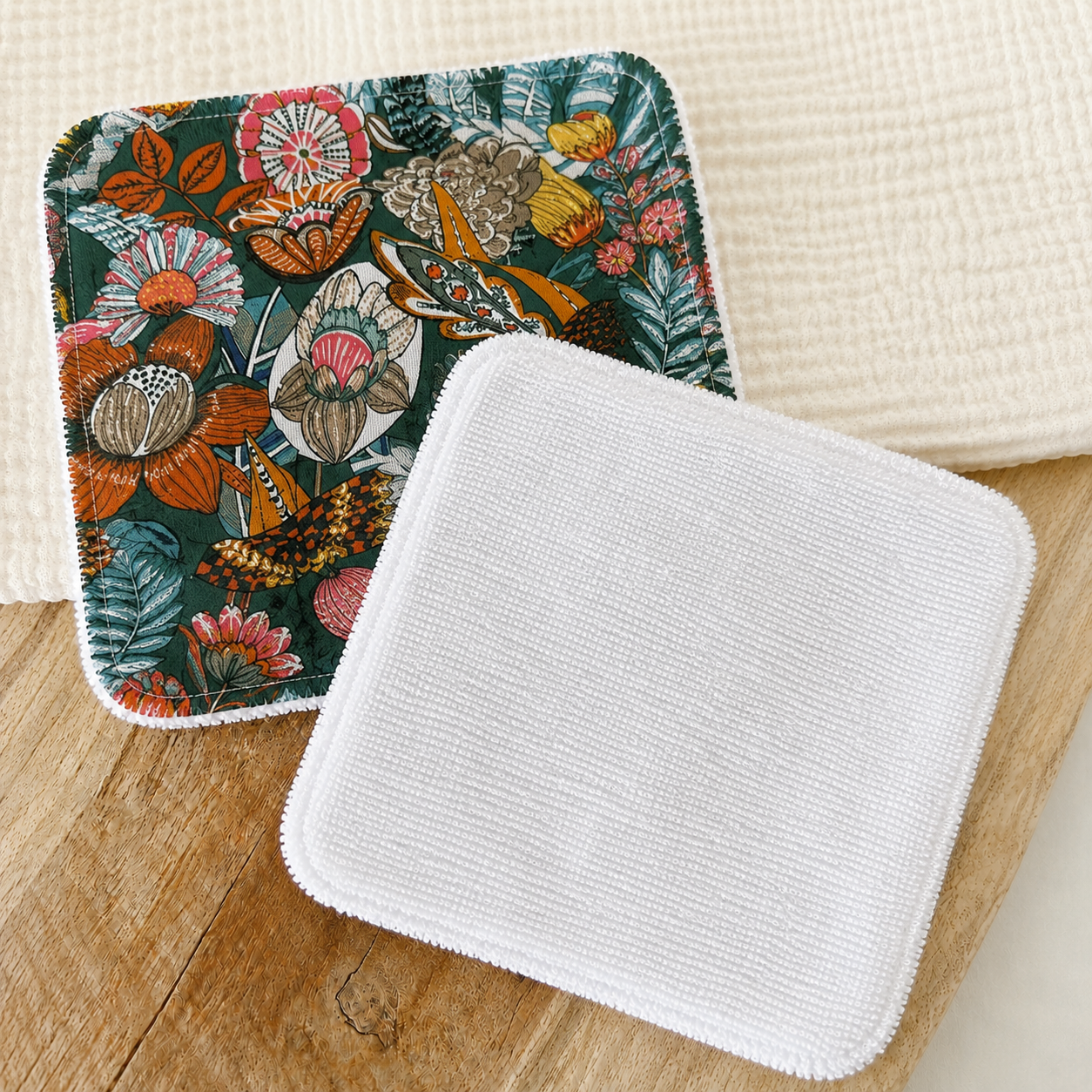 Petite serviette de visage - création textile durable - Mycobloom