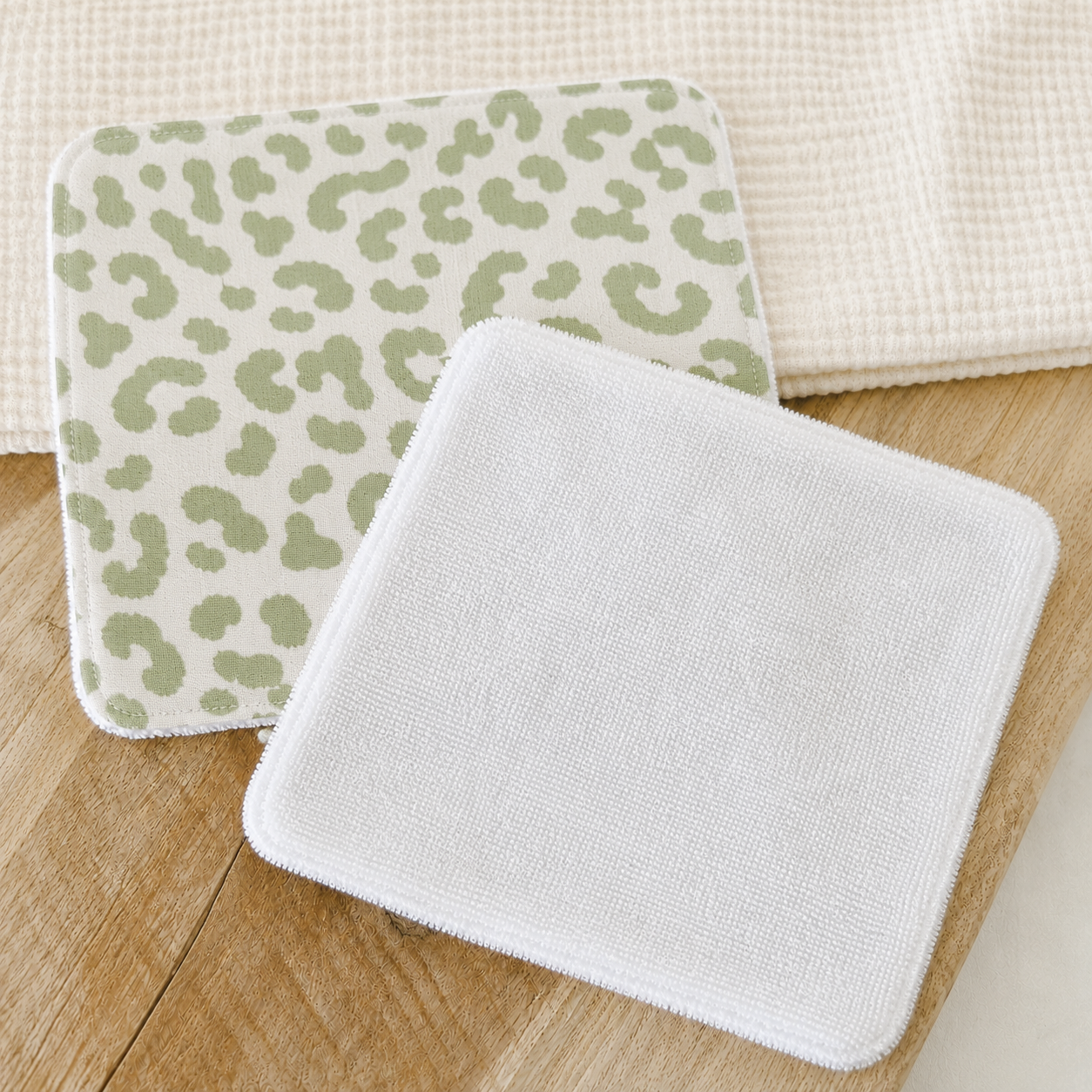 Petite serviette de visage - création textile durable - Mycobloom