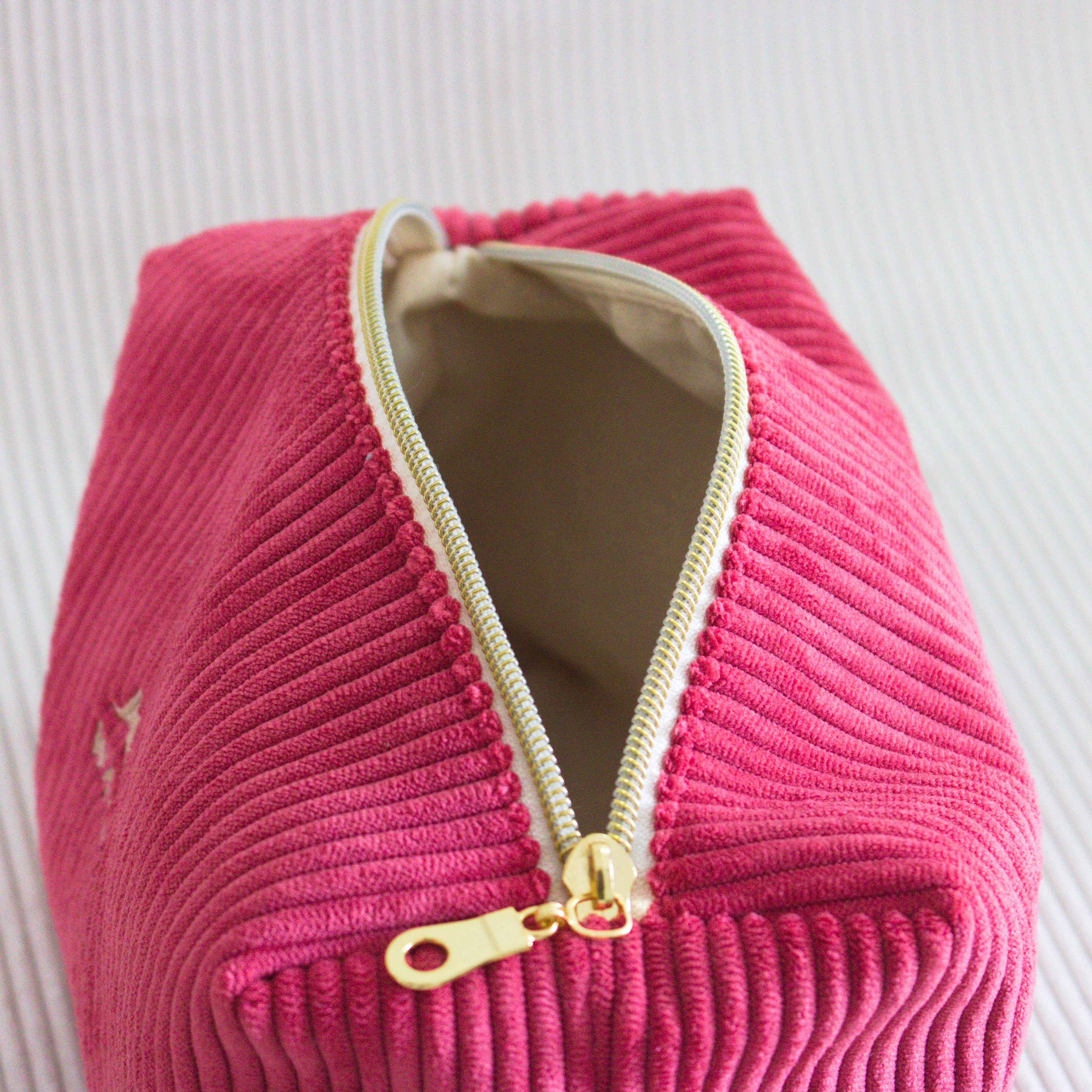 Pochette de toilette velours Essential Framboise – Wavaya Wavaya