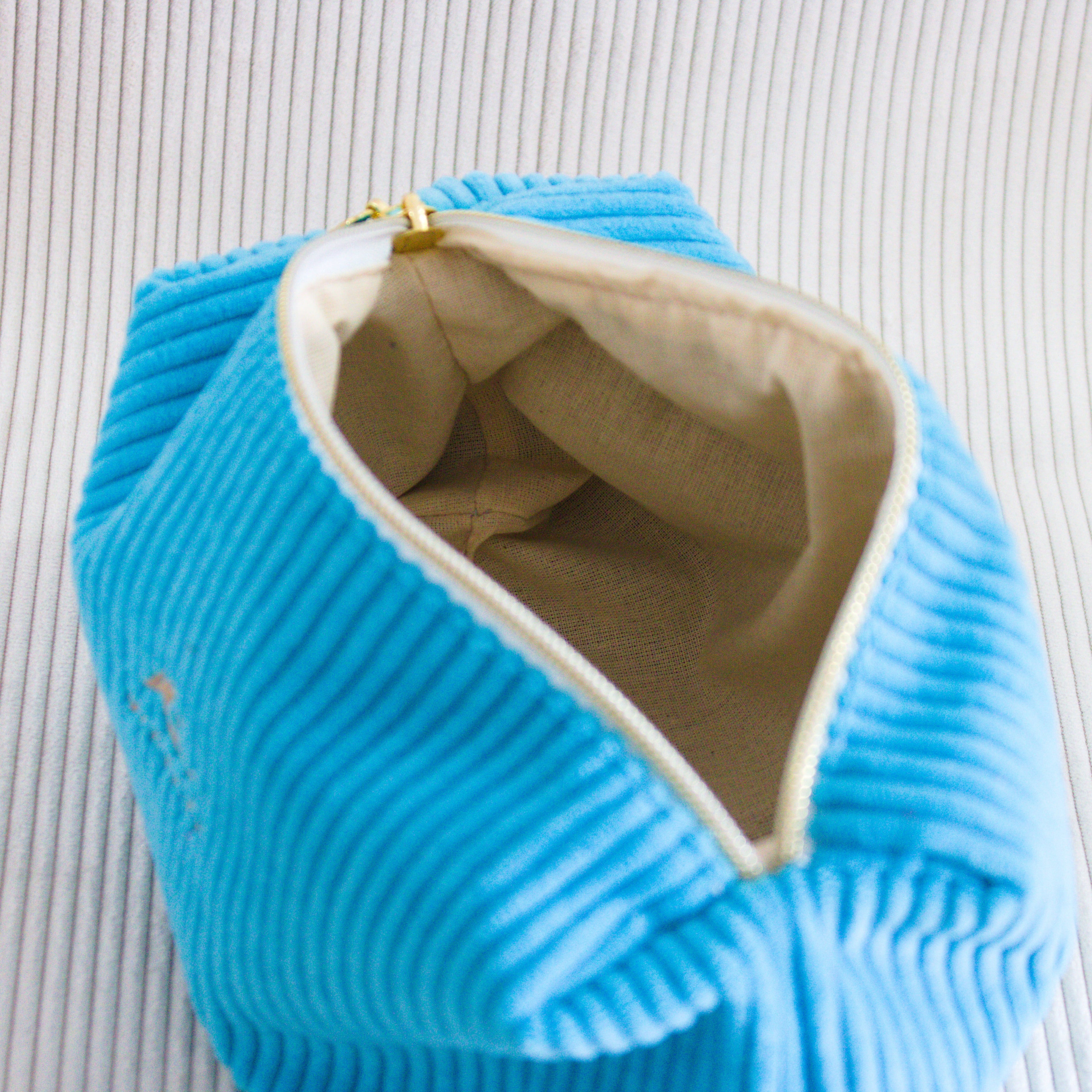 Pochette de toilette velours Essential Bleu lagon – Wavaya Wavaya