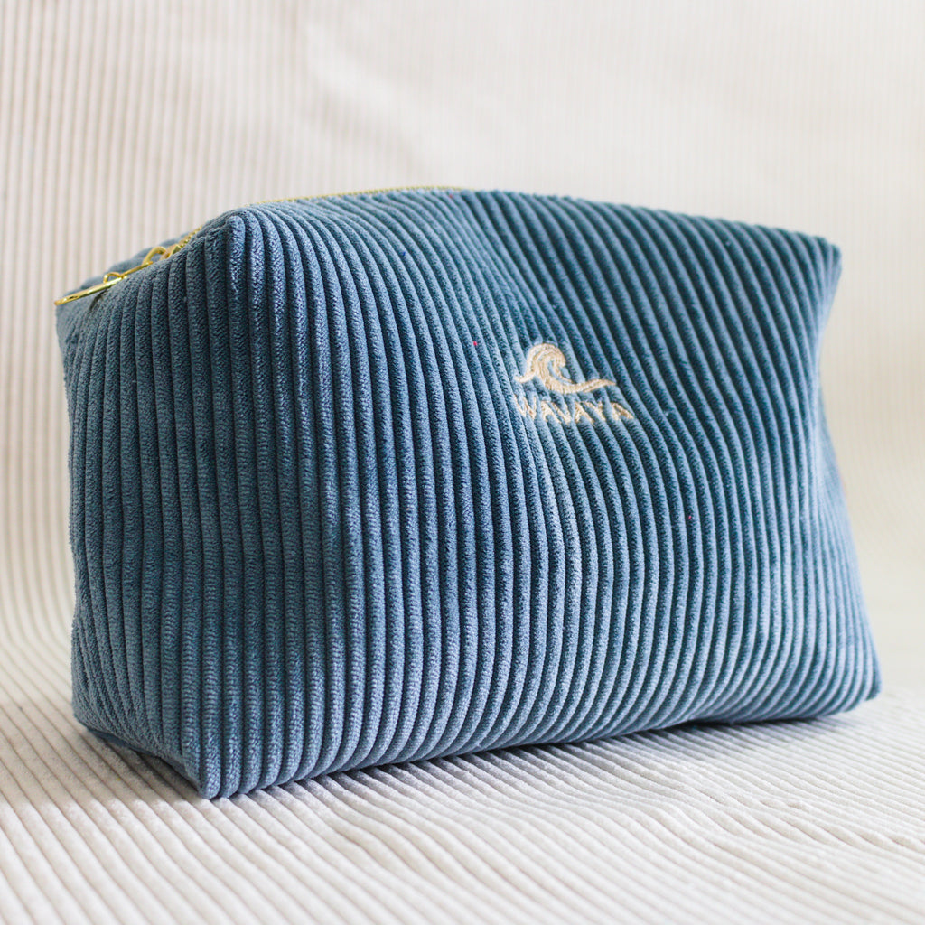 Pochette de toilette velours Essential Bleu Denim– Wavaya Wavaya