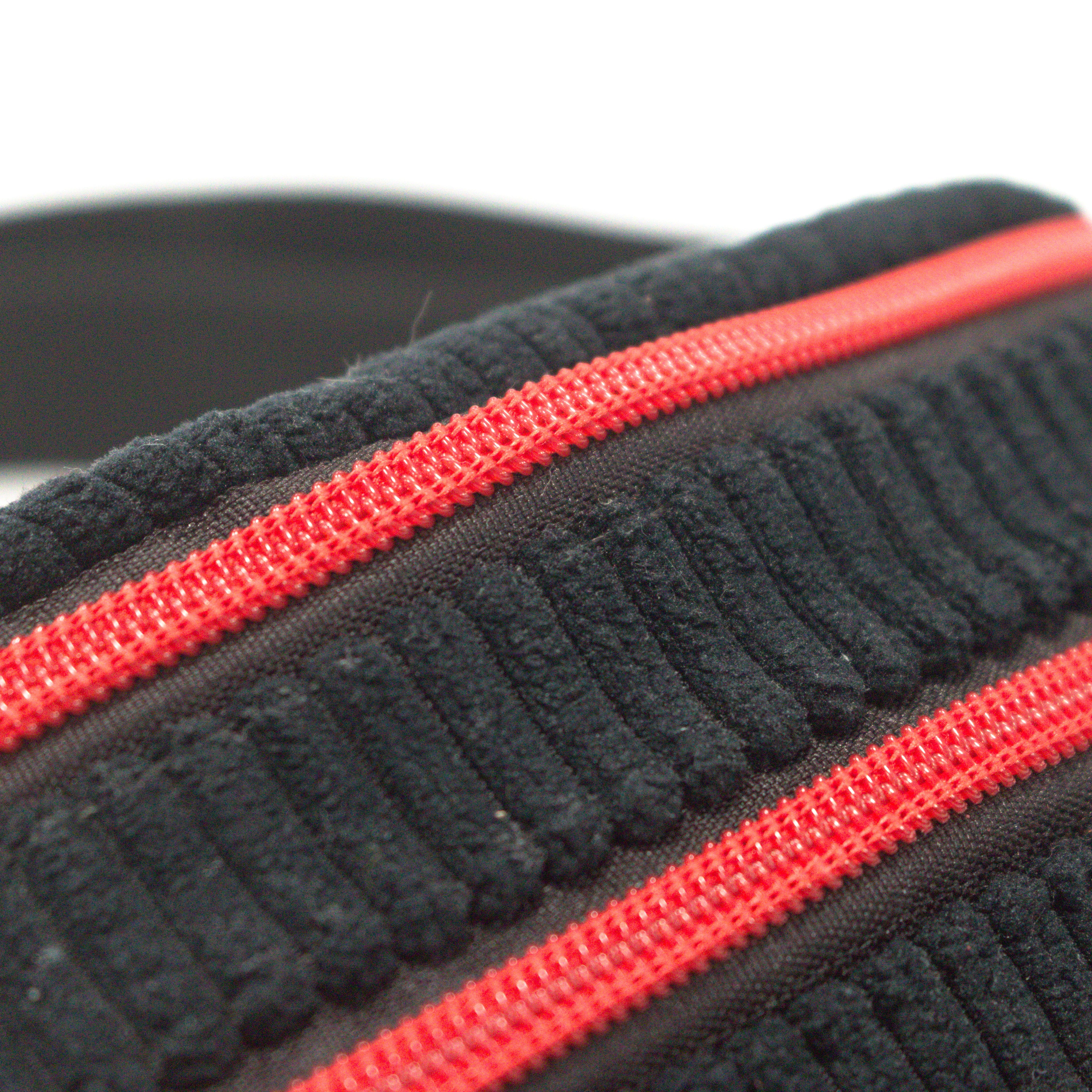 Sac banane velours Essential – Noir (Defqon.1 Edition)