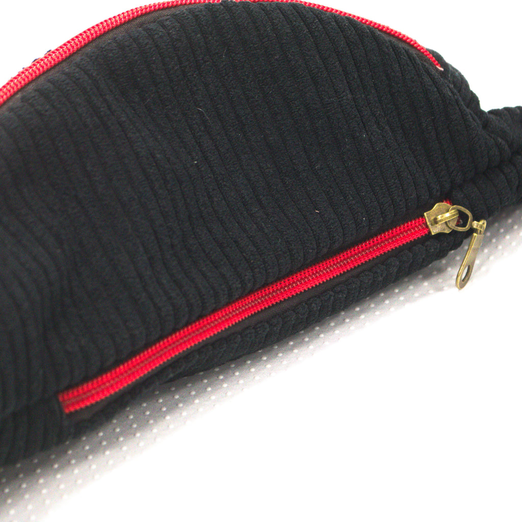 Sac banane velours Essential – Noir (Defqon.1 Edition)