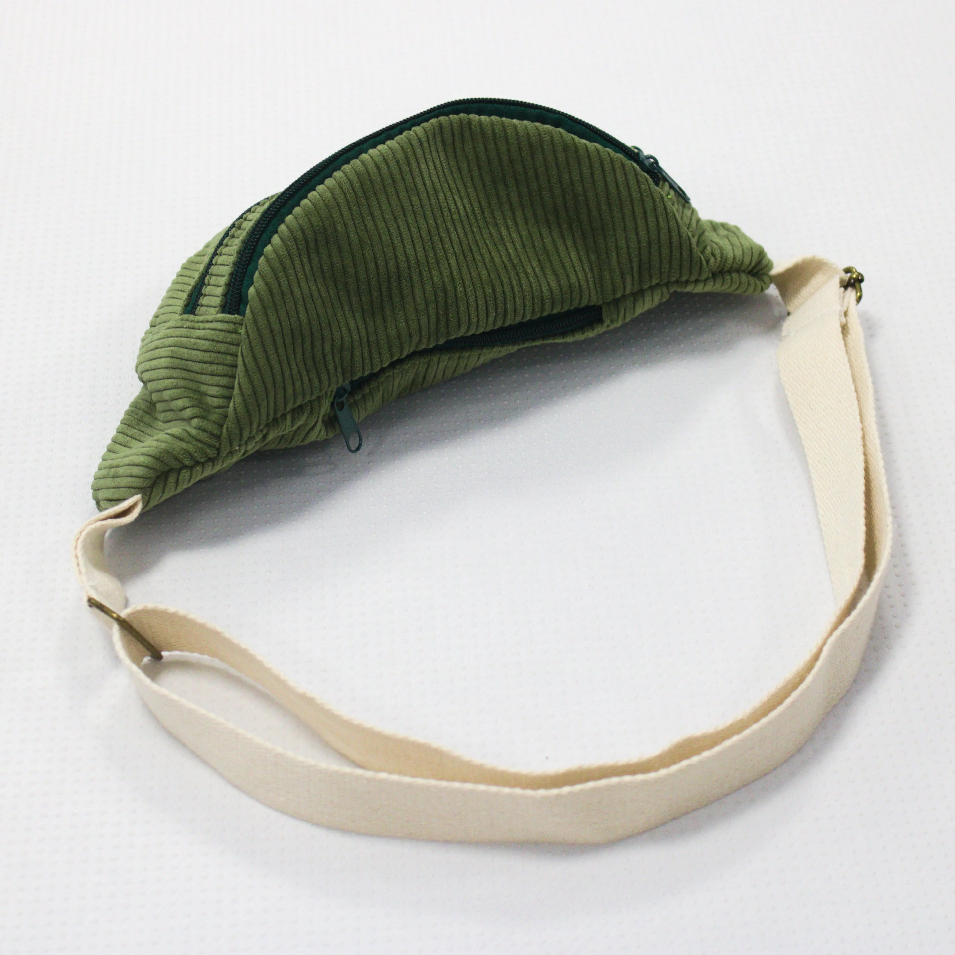 Sac banane velours côtelé Essential vert vieille vigne Wavaya