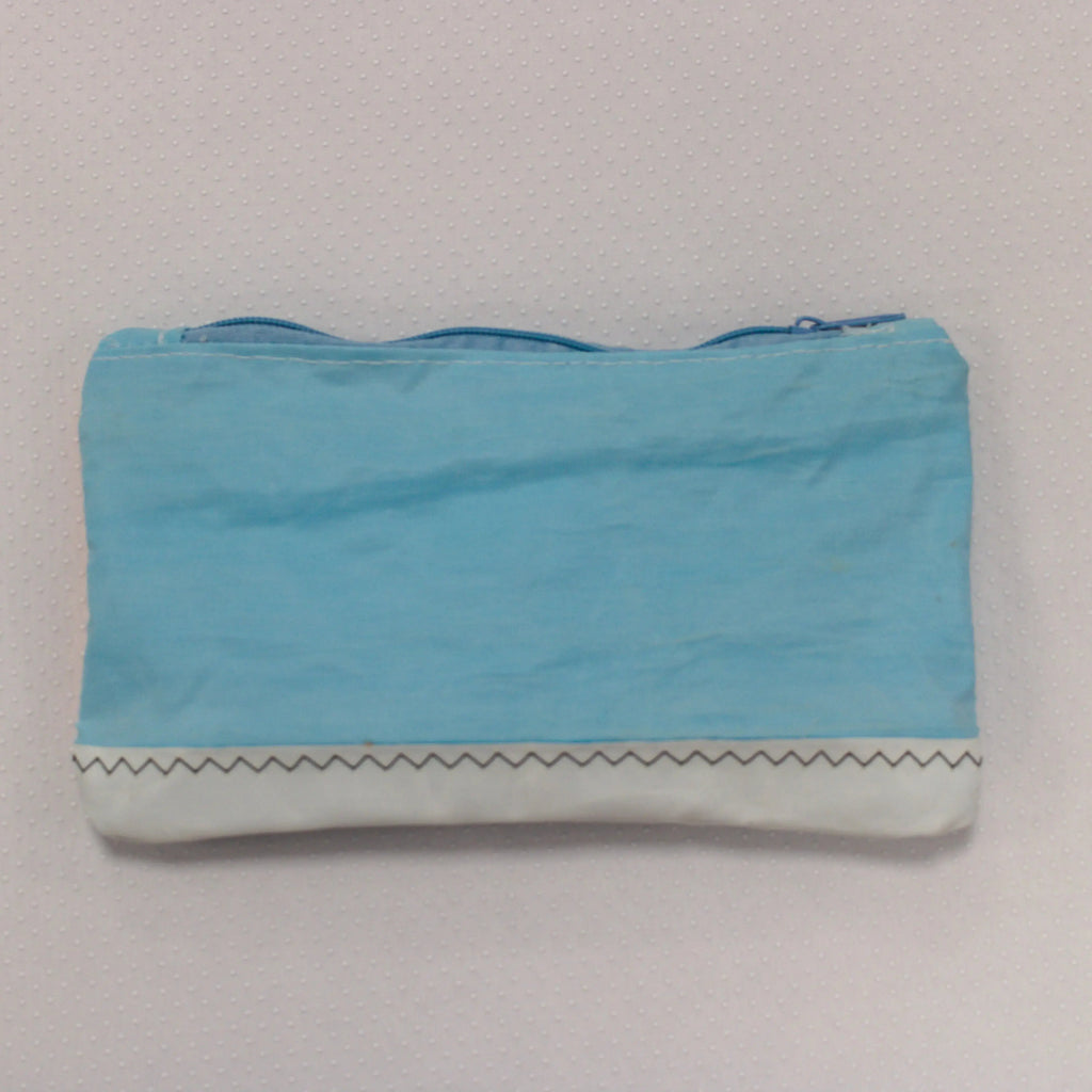 Pochette en voile de bateau recyclée - création textile durable - Mycobloom