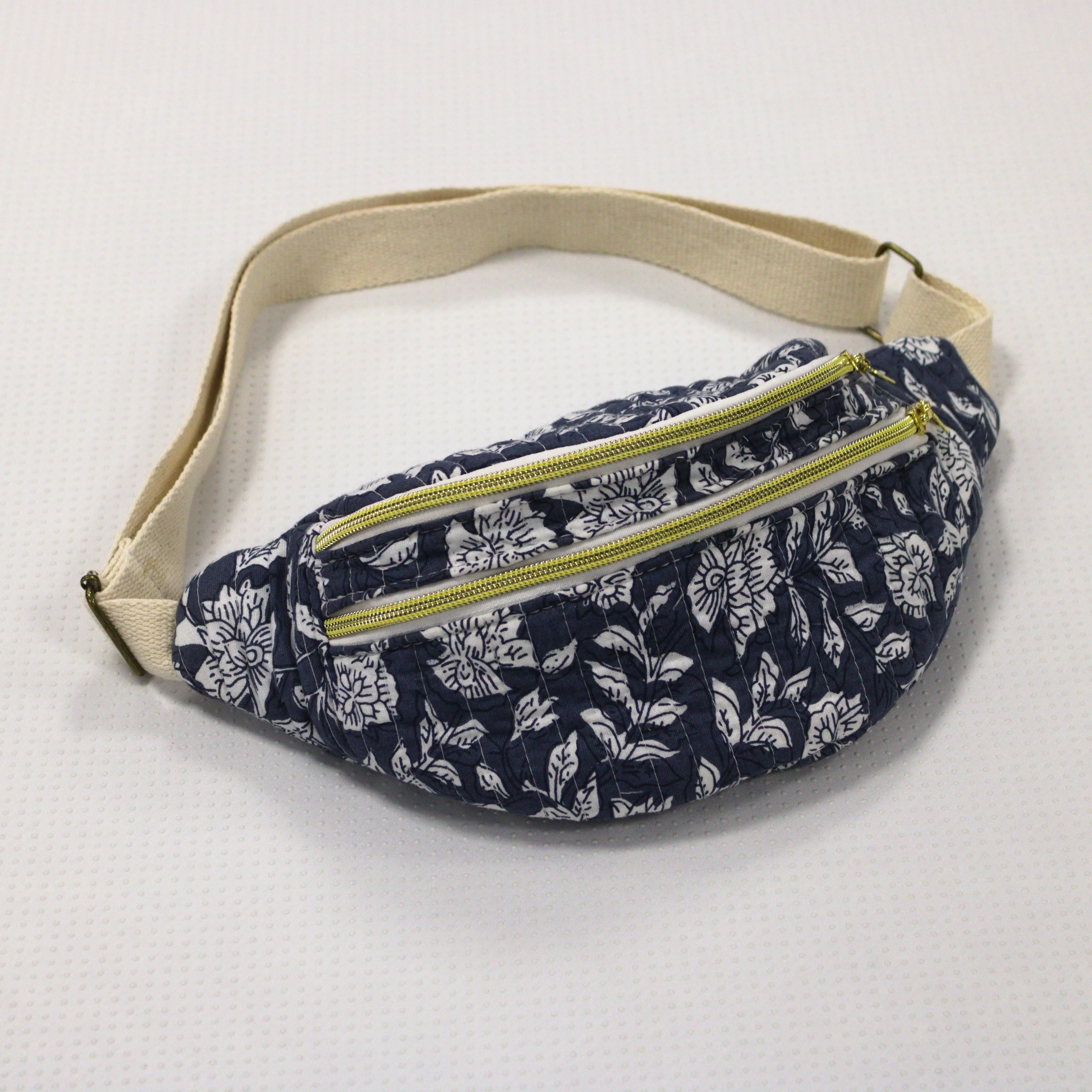 Sac banane tissu matelassé Essential - création textile durable - Mycobloom